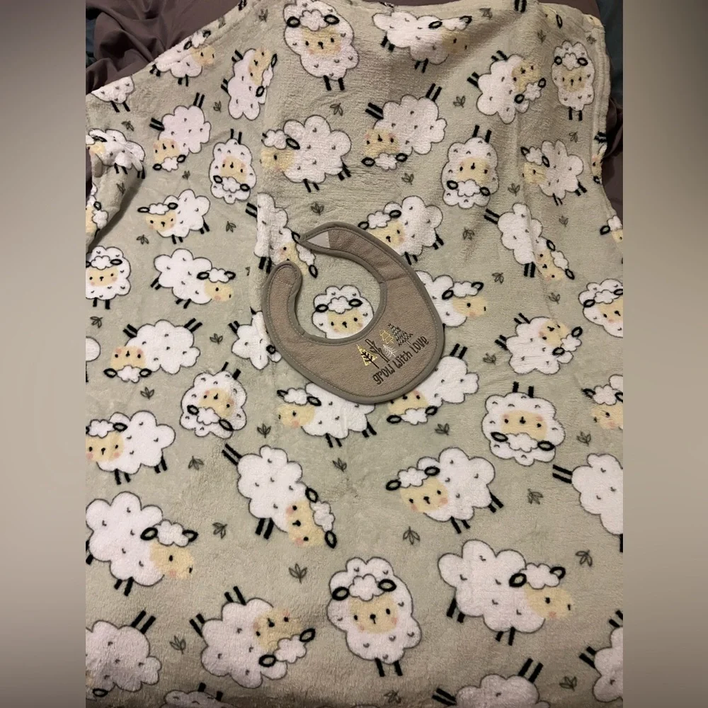 🧸Small Baby Bundle Box🍼 - Picture 5 of 5